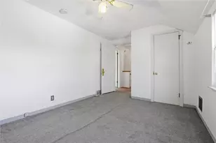 543 Old Farm Rd, Baldwin Twp, PA 15234 - Photo 21