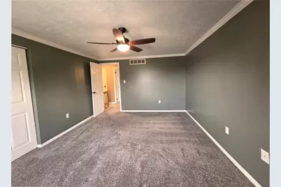 711 Newton Square, Moon/Crescent Twp, PA 15108 - Photo 11