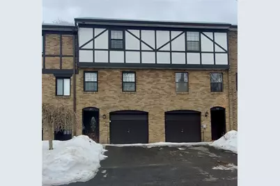 711 Newton Square, Moon/Crescent Twp, PA 15108 - Photo 1