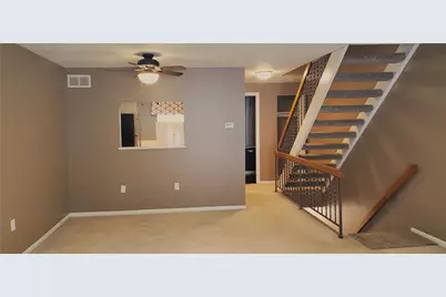 711 Newton Square, Moon/Crescent Twp, PA 15108 - Photo 3