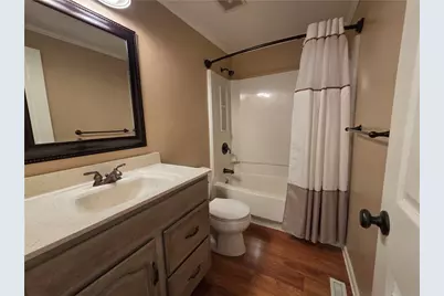 711 Newton Square, Moon/Crescent Twp, PA 15108 - Photo 9