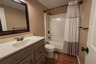 711 Newton Square, Moon/Crescent Twp, PA 15108 - Photo 9