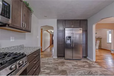2704 Skyline Drive, West Mifflin, PA 15122 - Photo 5