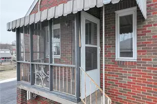 2704 Skyline Dr, West Mifflin, PA 15122 - Photo 15