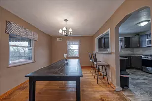 2704 Skyline Dr, West Mifflin, PA 15122 - Photo 9