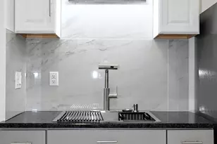 435 N Broadway St, Scottdale, PA 15683 - Photo 9