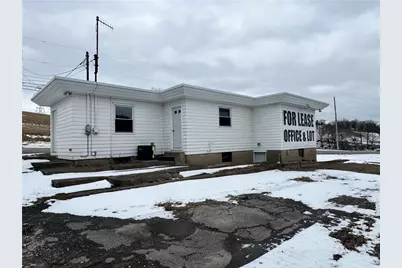 810 Carlton Drive, Bentleyville, PA 15314 - Photo 3