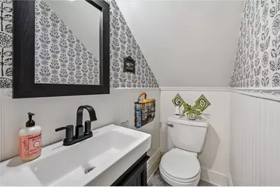 131 S Pitt St, Mercer Boro, PA 16137 - Photo 17