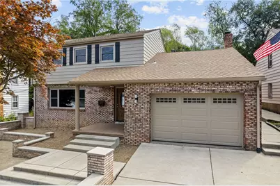 755 Massachusetts St, Ellwood City, PA 16117 - Photo 1