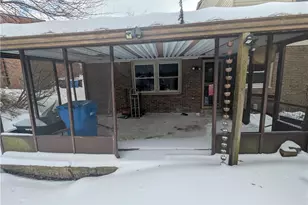 1237 Penhurst Dr, McKeesport, PA 15135 - Photo 3