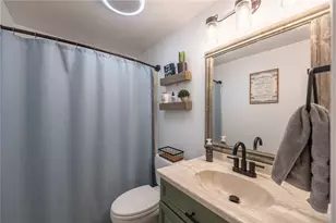 200 Kirkwood Dr, Cranberry Township, PA 16066 - Photo 11