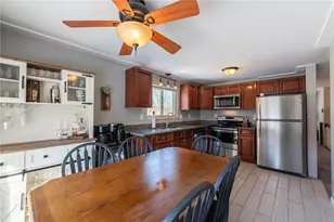 200 Kirkwood Dr, Cranberry Township, PA 16066 - Photo 5