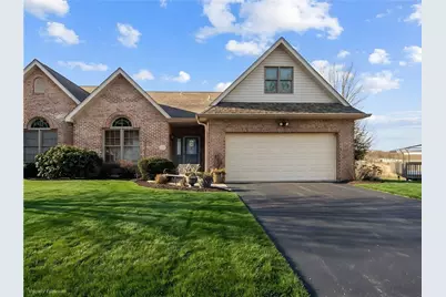 322 Woodcrest Dr, North Fayette, PA 15108 - Photo 3