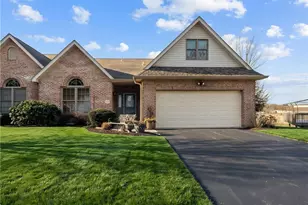 322 Woodcrest Dr, North Fayette, PA 15108 - Photo 3