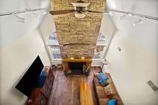 322 Woodcrest Dr, Coraopolis, PA 15108 - Photo 29