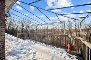 322 Woodcrest Dr, Coraopolis, PA 15108 - Photo 41