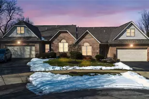 322 Woodcrest Dr, Coraopolis, PA 15108 - Photo 45