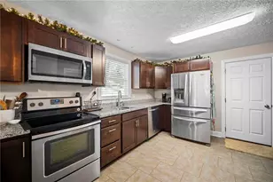 19 Orchard Ln, Uniontown, PA 15401 - Photo 7