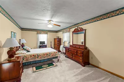 1101 Grouse Run Rd, Bethel Park, PA 15102 - Photo 15