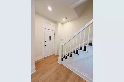 5473 Kincaid St, Pittsburgh, PA 15206 - Photo 5