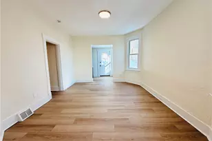 5473 Kincaid St, Pittsburgh, PA 15206 - Photo 9