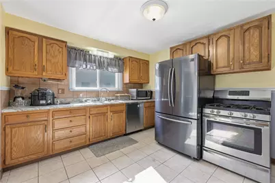 1113 Rochester Rd, Ross Twp, PA 15237 - Photo 11