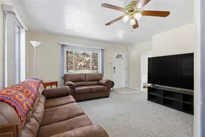 1113 Rochester Rd, Ross Twp, PA 15237 - Photo 7