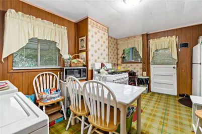 1042 Blackadore St, Pittsburgh, PA 15221 - Photo 15