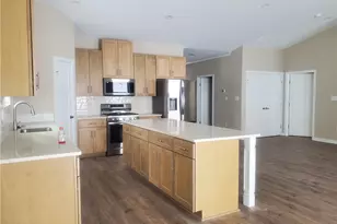 298 Olivia Dr, New Kensington, PA 15068 - Photo 5