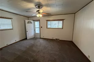 820 Main St, Springdale Township, PA 15049 - Photo 9