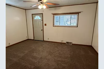 820 Main St, Springdale Township, PA 15049 - Photo 7