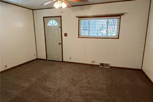 820 Main St, Springdale Township, PA 15049 - Photo 7