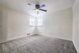 524 MacFarlane Dr, Pittsburgh, PA 15235 - Photo 11