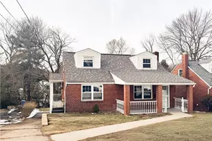 524 MacFarlane Dr, Pittsburgh, PA 15235 - Photo 1