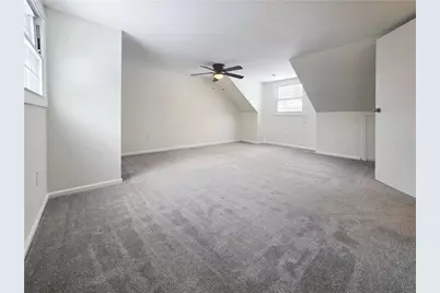 524 Macfarlane Dr, Pittsburgh, PA 15235 - Photo 17