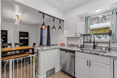 369 Maytide St, Pittsburgh, PA 15227 - Photo 11