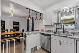 369 Maytide St, Pittsburgh, PA 15227 - Photo 11