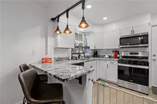 369 Maytide St, Pittsburgh, PA 15227 - Photo 9