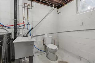 369 Maytide St, Pittsburgh, PA 15227 - Photo 25