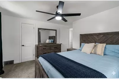 369 Maytide St, Pittsburgh, PA 15227 - Photo 19