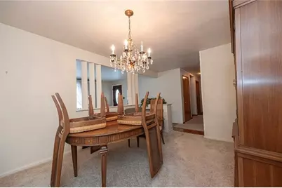 719 Locust St, Hempfield Township, PA 15601 - Photo 5