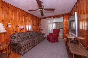 719 Locust St, Hempfield Township, PA 15601 - Photo 9