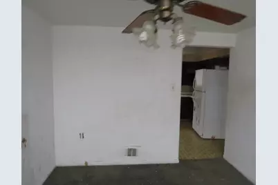 326 Jean Dr, Pittsburgh, PA 15236 - Photo 17