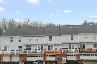 1424 Meadowbrook Dr, Canonsburg, PA 15317 - Photo 23