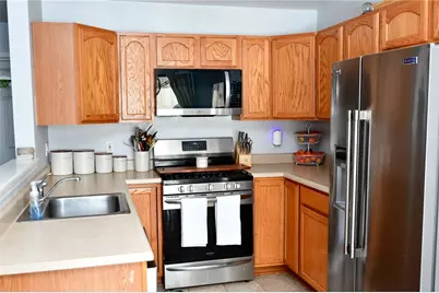 106 Meadowview Drive, Connoquenessing Boro, PA 16053 - Photo 9