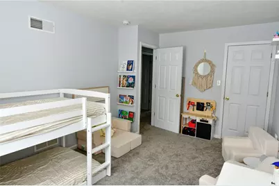 106 Meadowview Drive, Connoquenessing Boro, PA 16053 - Photo 19