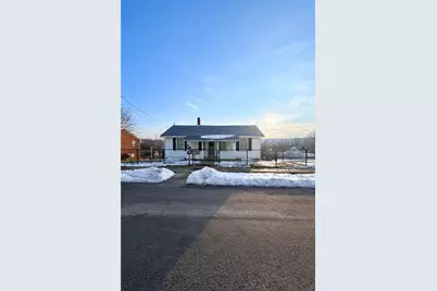 380 Monroe Ave, Leechburg Boro, PA 15656 - Photo 1