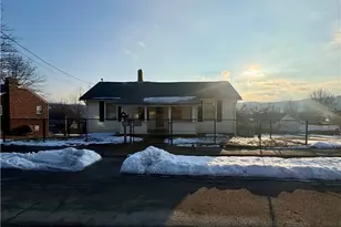 380 Monroe Ave, Leechburg Boro, PA 15656 - Photo 1