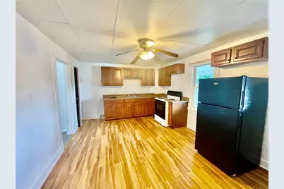 425 Mount Vernon, Coraopolis, PA 15108 - Photo 3