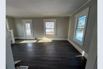 1056 Adams Street, New Castle, PA 16101 - Photo 5